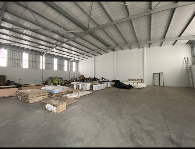828M² WAREHOUSE TO LET IN SHAKAS HEAD